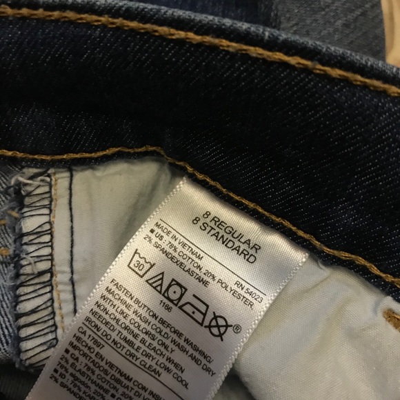 Old Navy Denim Shorts - Picture 3 of 3